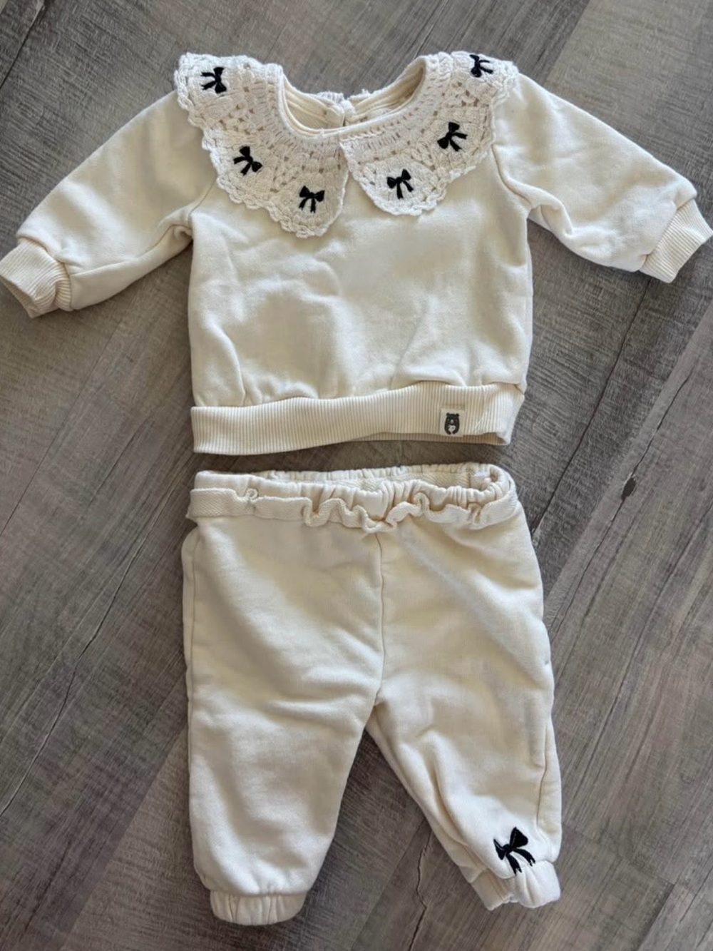 Cream Crochet Collar Kids Matching Set - Two-Piece Sweatshirt & Pants